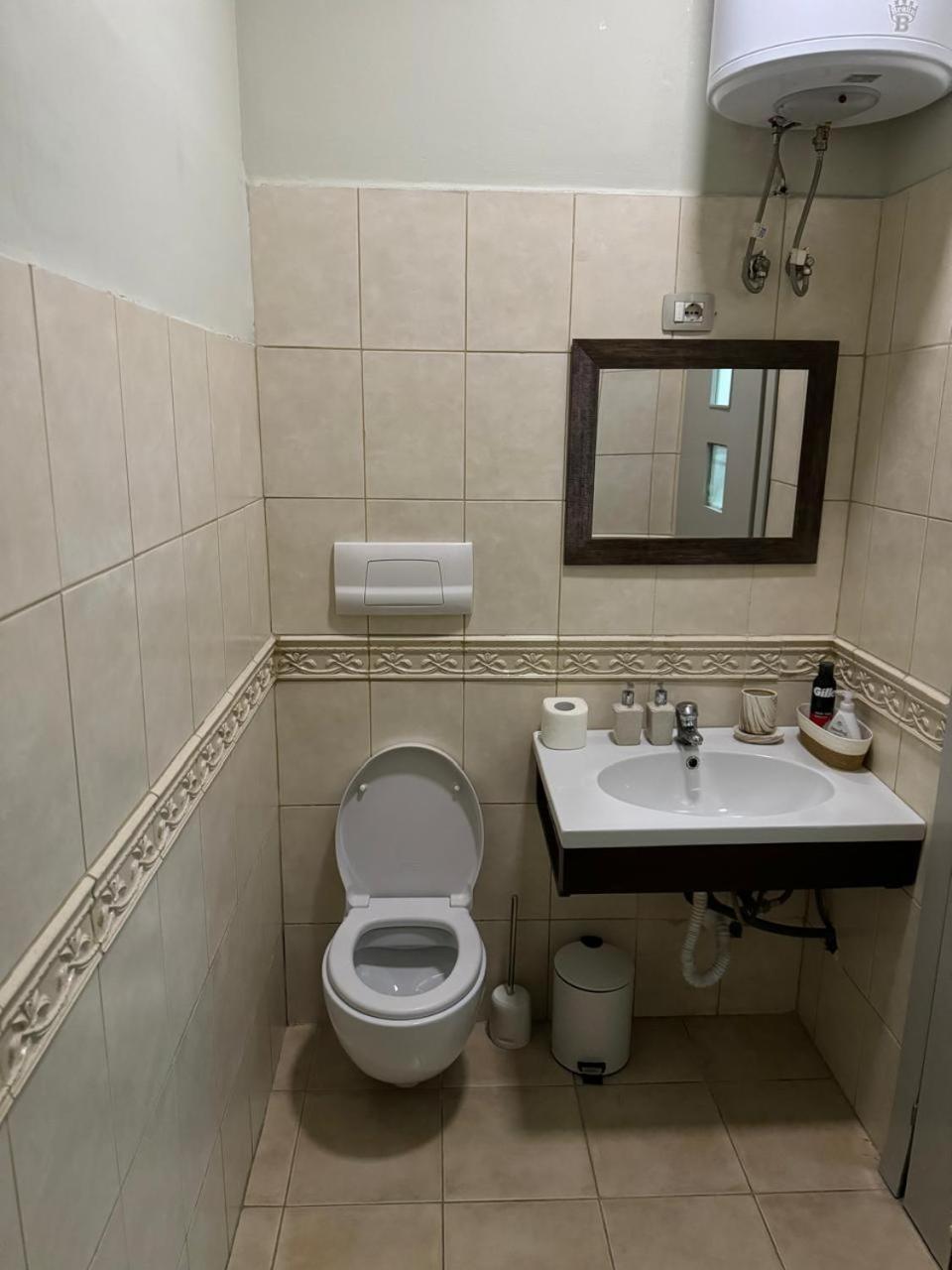 Urban Oasis 3 Apartman Tirana Kültér fotó