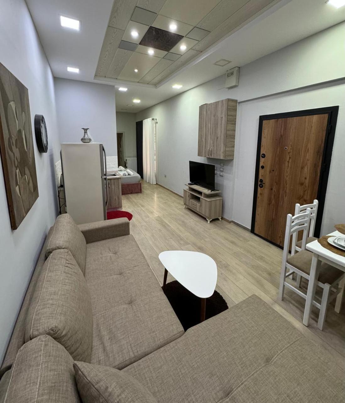Urban Oasis 3 Apartman Tirana Kültér fotó